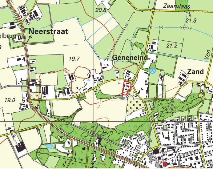 Figuur 2: Topografische kaart plangebied Huidige situatie In de huidige situatie zijn er verschillende gebouwen aanwezig in het plangebied.