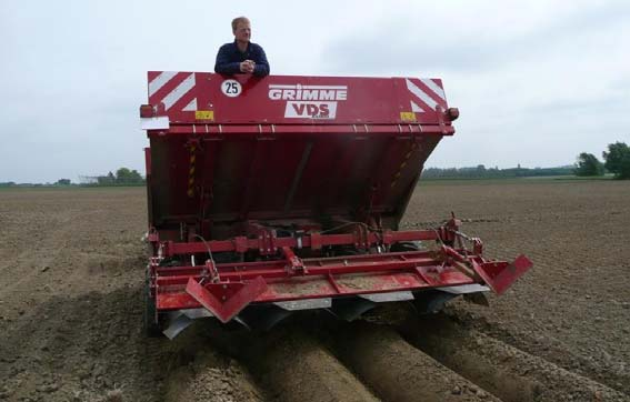 Aandachtspunten Niet te laat bijbemesten Grootste N-opname 60 DNO Risico op bv droge bodemomstandigheden (2006)