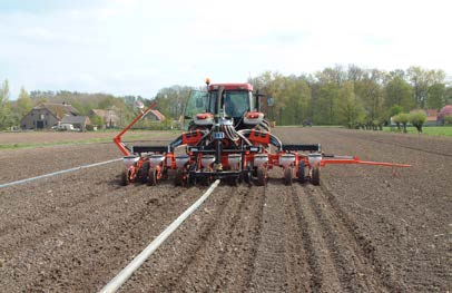 Tijdstip toedienen Voor een maximale werking van nutriënten is het belangrijk om de mest vlak voor zaaien toe te dienen.