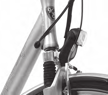 Zet de fiets op de standaard en verwijder de kettingkast. De ketting moet tussen 10 en 15 mm zowel naar boven als naar beneden kunnen worden bewogen.