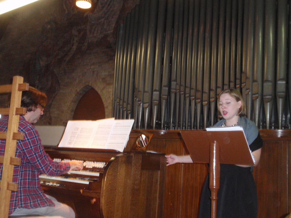 Orgelconcert 27 september Na jarenlange stilte hebben wij het orgel weer kunnen beluisteren. De afgelopen periode is groot onderhoud gedaan door de firma de Wit.