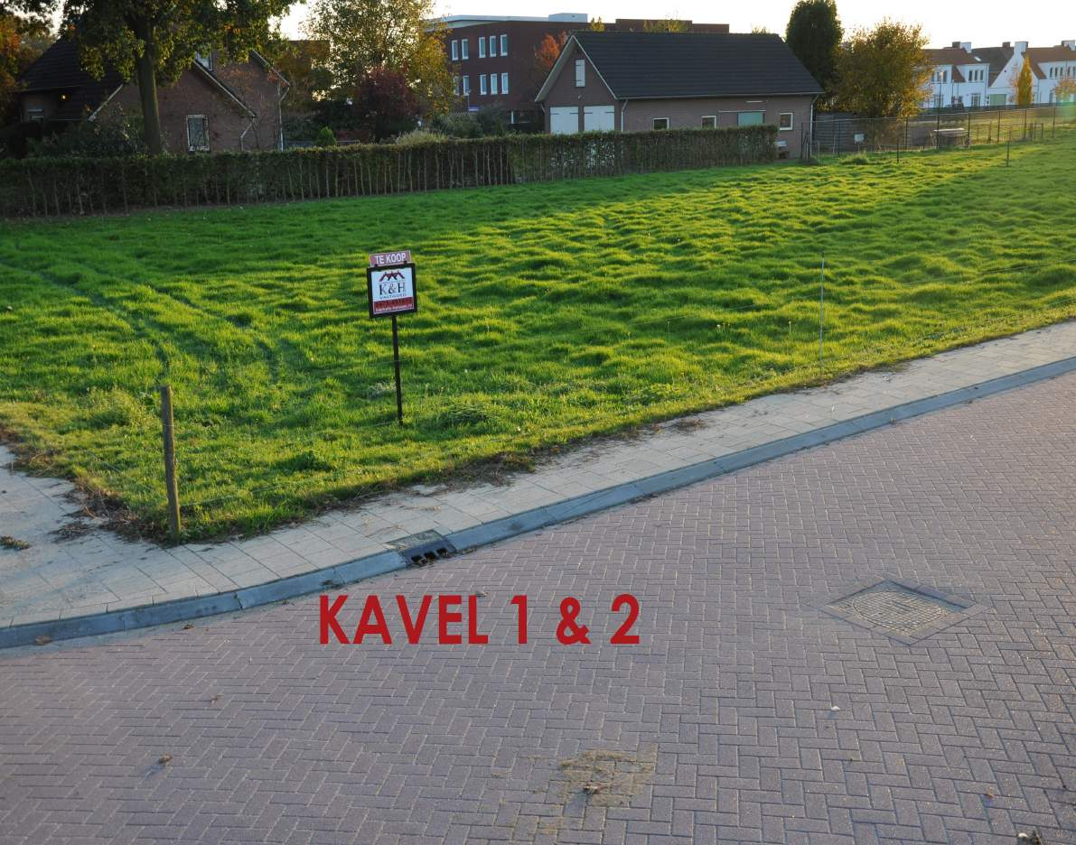 Roggel, Reppelstraat Koopprijs 189.000,- V.O.N. Deze twee schitterende bouwkavels, groot 891m², liggen op een mooie locatie aan de rand van het nieuwbouwplan Reppelveld te Roggel.