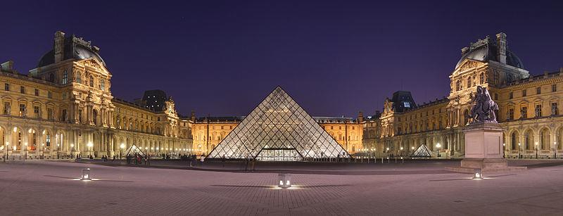 Ingang van het Louvre