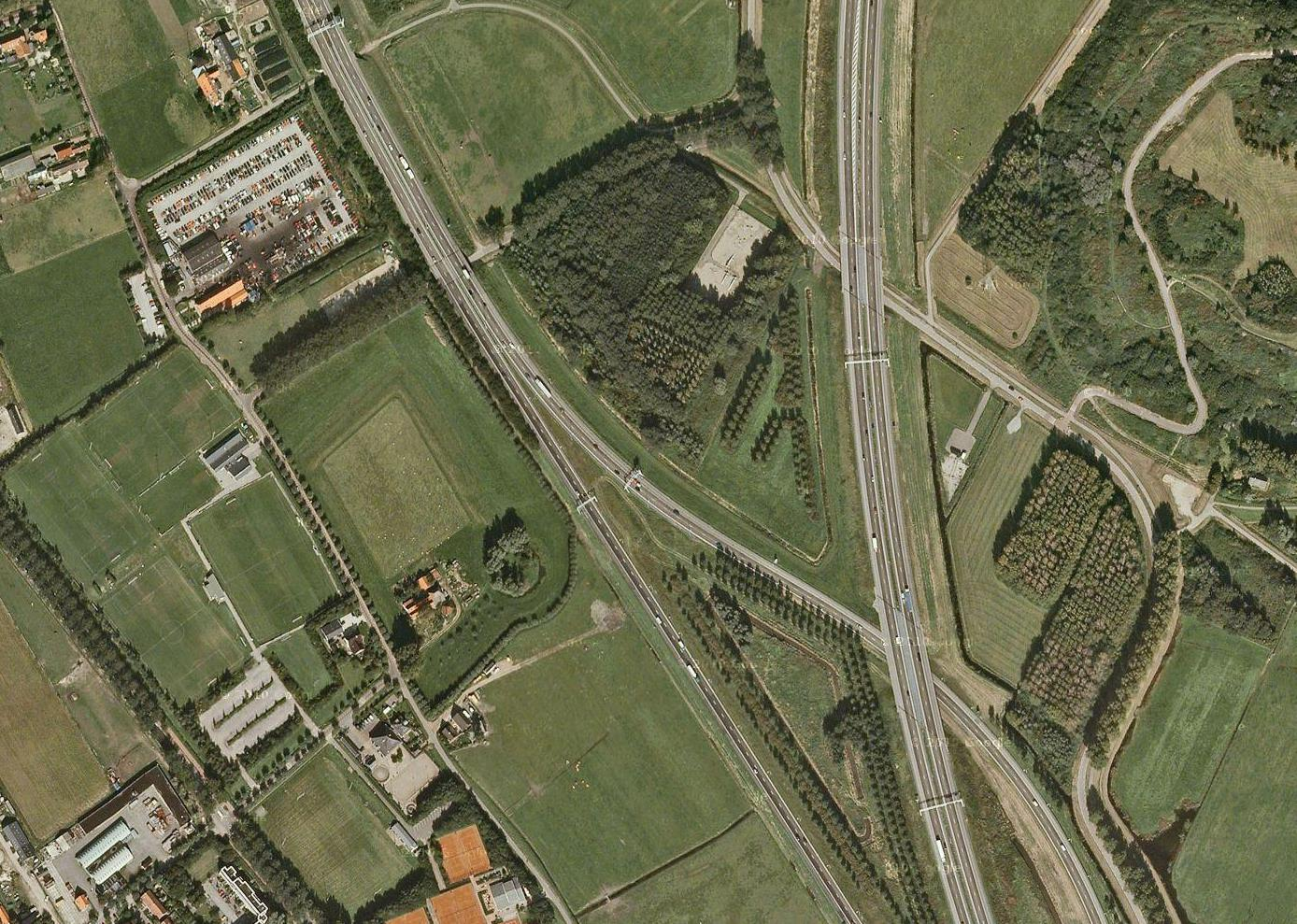 5 2 Planbeschrijving 2.1 Bestaande situatie Tracédeel 1 Gemeente Velsen Tracédeel 1 ligt ter plaatse van de Rijksweg A9 nabij Velserbroek.