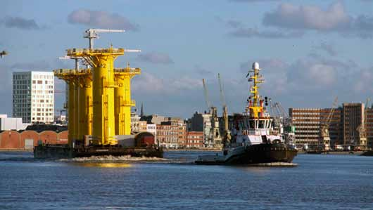 Bij complexe projectdossiers over zee of op de Schelde is de inzet en de expertise van MDK een onmisbare voorwaarde.
