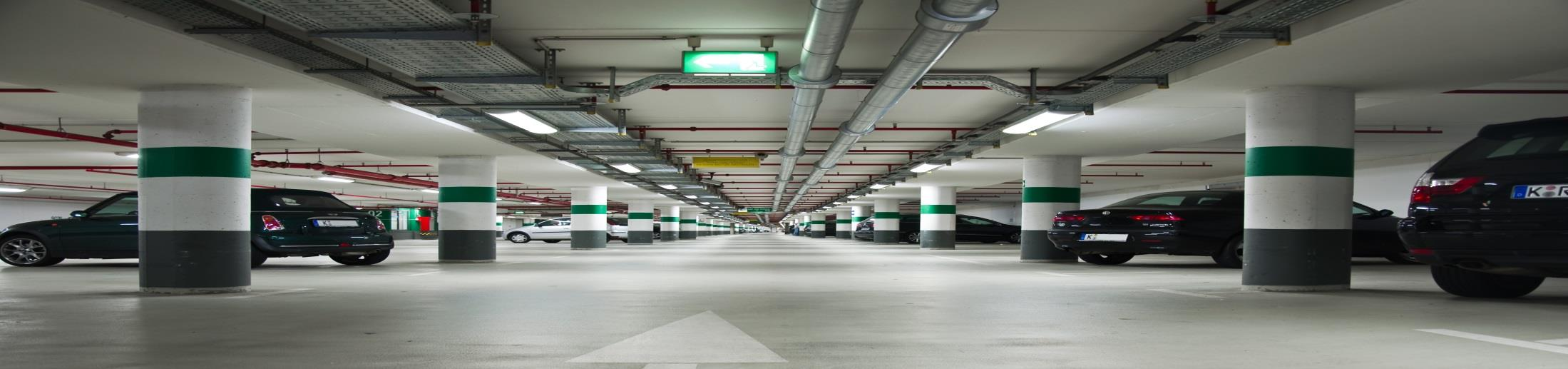 HET MARKTPLEINPARKING Voldoende parking voor bewoners en klanten handelaars Ondergronds Parking voorzien langs de rand van het marktplein, niet op het plein Gratis Duurtijdbeperking Indien