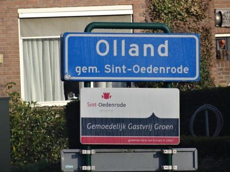 Dag 2: 7 april 2015. St. Oedenrode Oisterwijk: 33 km Om 7.45 uur vertrekken we bij de B&B. De man vertelt ons, dat hij advocaat is.