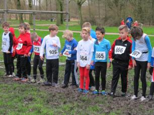 Zuid Holland Midden cross wedstrijden In het winterseizoen 2015-2016 kan je meedoen aan 5 veldlopen in de plaatsen Boskoop, Reeuwijk, Gouda, Waddinxveen en Alphen