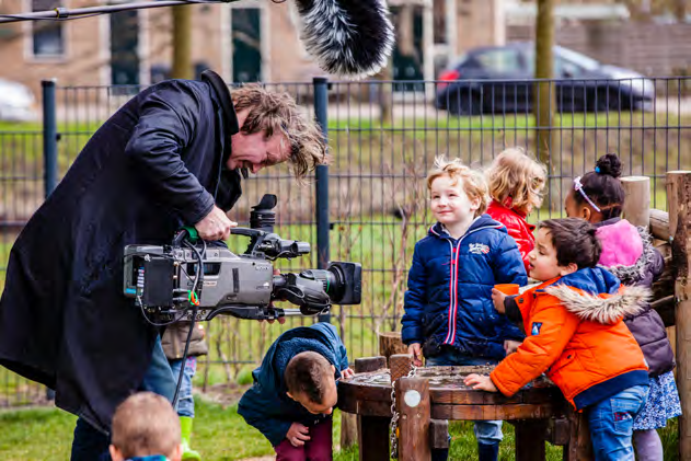 n overleven met het accent op het op peil houden van onze capaciteit d.m.v. overname of organische groei,