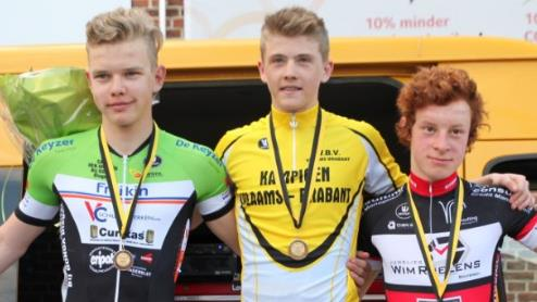 PK 2016 NIEUWELINGEN (U17) HOEGAARDEN 7 MEI 2016 Podium 1e jaars Nieuwelingen 1.