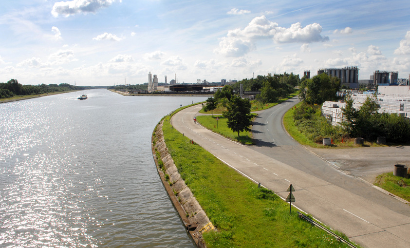 1. Ruimtelijke Economie De dienst Ruimtelijke Economie ondersteunt en verzorgt de ruimtelijke ontwikkeling van de provincie Limburg.