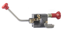 / Emb. MF1+ 14 44 mm 25 300 mm² 262 x 89 x 107 mm 0,8 kg 1 stuk/pce MF2 MULTI-FUNCTIE GEREEDSCHAP Toestel voor verwijderen van de aderisolatie en de buitenmantel voor HS-kabels.