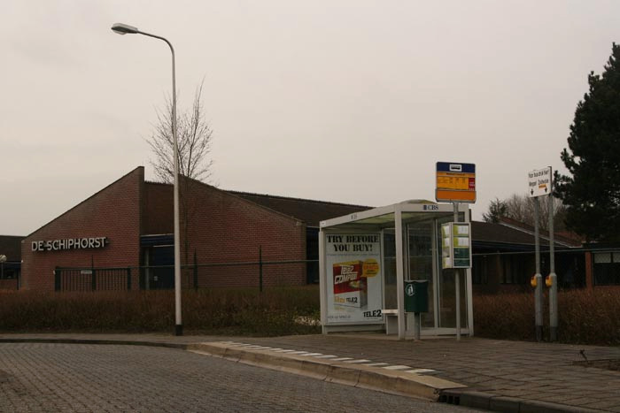 Goudappel Coffeng adviseurs verkeer en vervoer Combinatie OV/Leerlingenvervoer/WMO 19 3.5.1 Ziekenhuizen Meppel en Hoogeveen Het complex van het Medische Centrum Reggersoord te Meppel is uitgebreid.