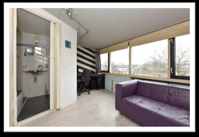 Tevens is deze kamer voorzien van een dakkapel, waardoor u optimaal gebruik van de ruimte kunt