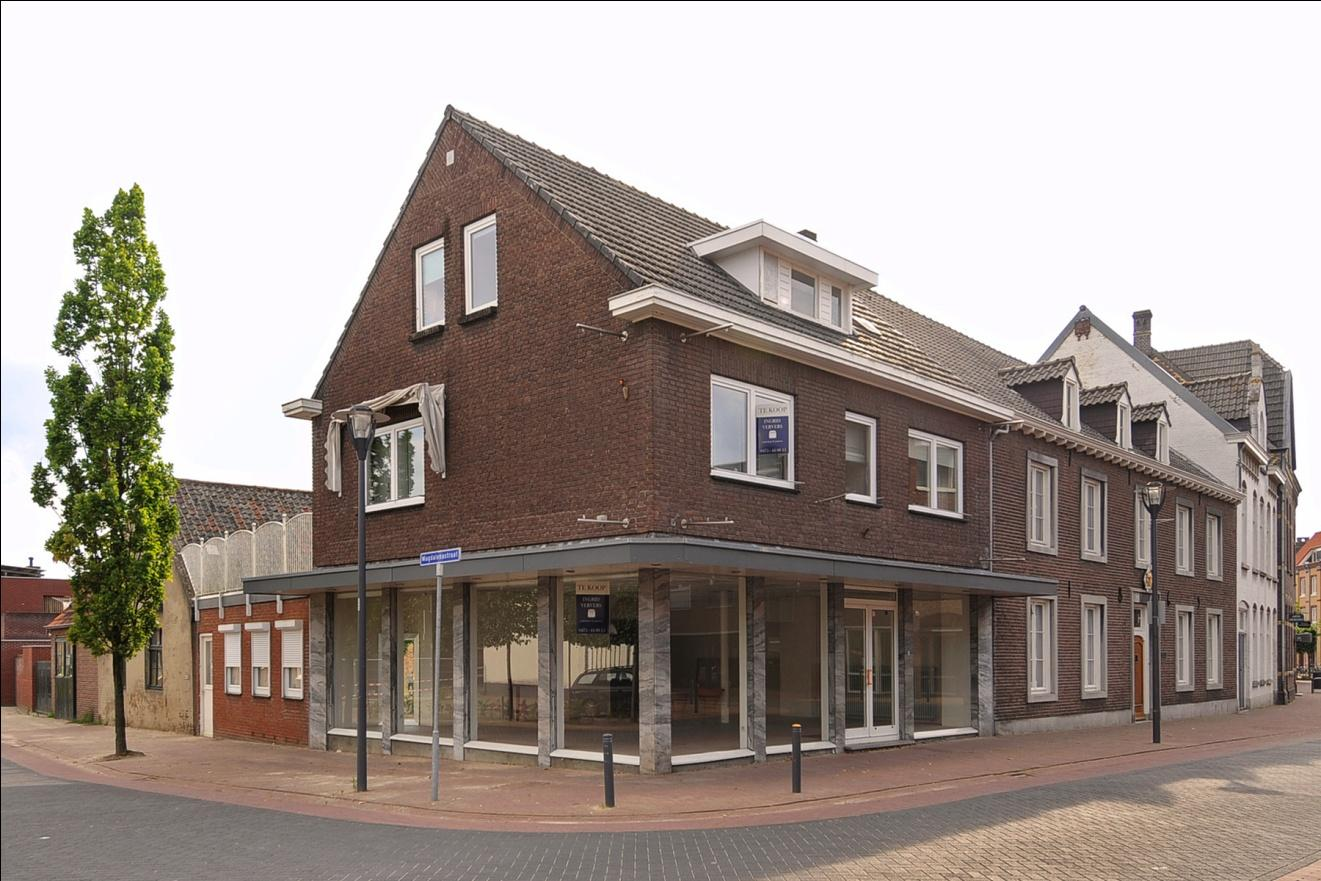 TE KOOP MULTIFUNCTIONEEL WOON- WINKELPAND MET BREDE BESTEMMING IN HARTJE HEYTHUYSEN.