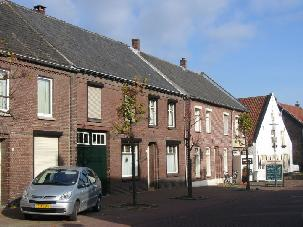 voor de ruimtelijke kwaliteit van de re- Optimaliseren van de gebiedseigen kwaliteit: vanuit landschap en latief grootschalige bedrijven in de openbare ruimte de beleving van uitzichten op gebouwen