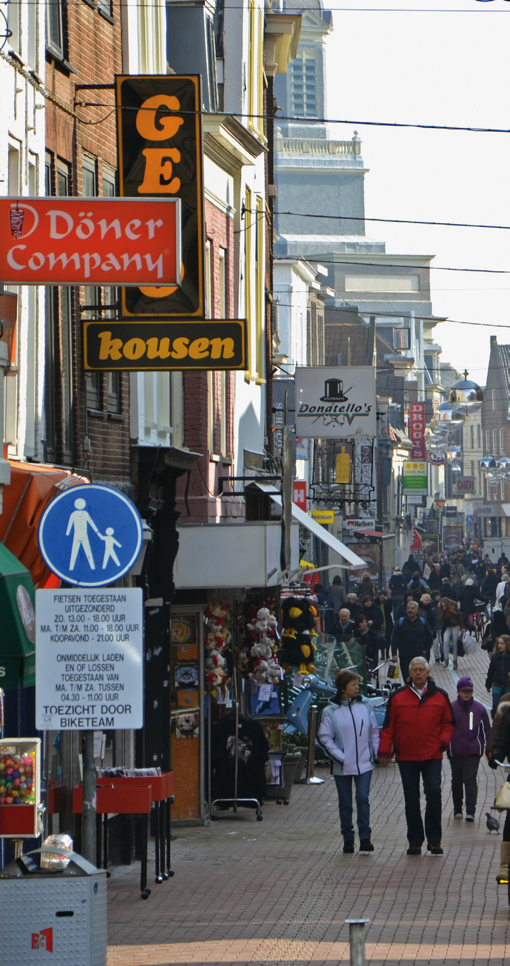 intro I bevolking I toerisme I sport en bewegen I wijkcijfers I economie ECONOMIE I onderwijs I inkomen I bestuur & begroting I regio Werkgelegenheid in Leiden werkzame personen bedrijfsvestigingen