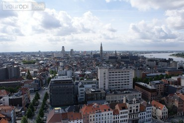 is volop in ontwikkeling met respect voor de pracht waarmee de stad ooit zo bekend werd.