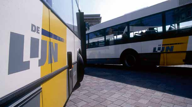 07 foto: Reporters Communicatie kan overal beter Geen tussenkomst voor abonnementen openbaar vervoer Door een beslissing van de Vlaamse regering wordt het busvervoer voor iedereen duurder.