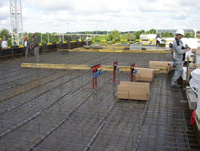 capaciteit van beton reageert het systeem immers zeer langzaam op schommelingen in de aanvoertemperatuur.