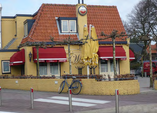 kracht en de vermogenspositie van consumenten (tegenvallende huizenmarkt), de (verwachte) overheidsbezuinigingen en de negatieve ontwikkeling op de arbeidsmarkt.