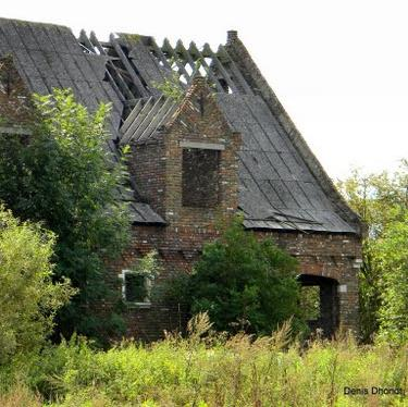 het bevolkingsregister op het adres van de woning, wordt de woning geschrapt uit het leegstandsregister vanaf datum van inschrijving. - een bestemmingswijziging aan te vragen.