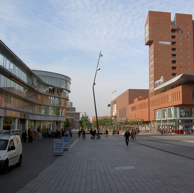 ALGEMEEN OBJECT Boulevard 1945 337 in Enschede, deze ruimte bestaat uit