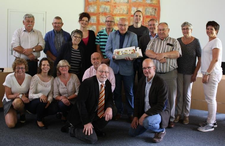 Schorsing vergadering: Wethouder Harry Dijkstra onderbreekt de vergadering. Hij vraagt even de aandacht omdat het deze zomer 10 jaar geleden is dat de WMO-raad is ingesteld.