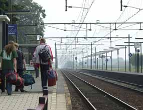 Regionaal beleid Het overleg tussen provincie en gemeenten over het te voeren beleid en de besteding van de gelden is geformaliseerd in het Regionaal Mobiliteitsoverleg (RMO).