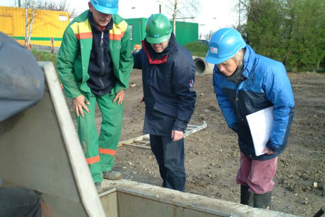 Beschrijving van het rioleringsproject Doel Aquafin Afvalwater gescheiden naar de bestaande rioolzuiveringsinstallatie te Ieper te voeren De overwelfde Ieperlee terug proper maken Aanleg gescheiden