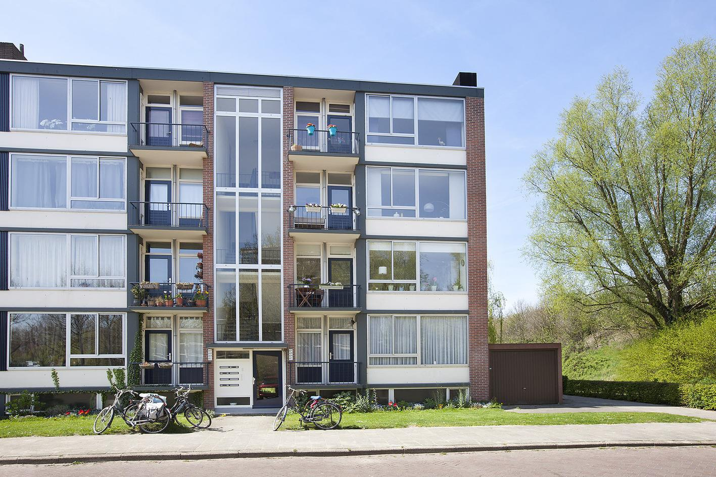 Instapklaar 3kamer appartement met 2 balkons, een