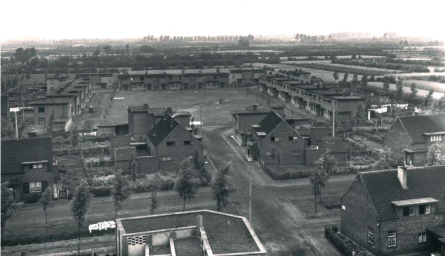 . OORSPRONKELIJK ZICHT KARIDNAAL MERCIERPLEIN.