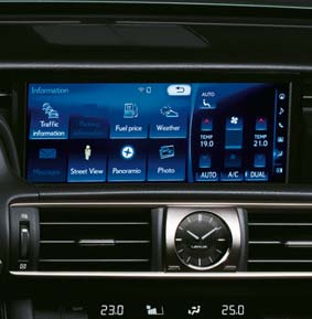 control. nlexus PREMIUM NAVIGATIESYSTEEM Het Lexus Premium navigatiesysteem biedt duidelijke 3D graphics en diverse weergave mogelijkheden.