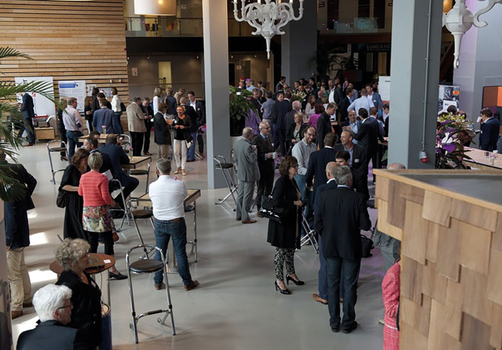 doelgroep Ondernemers uit de Regio Zwolle kijken op het congres over hun eigen grenzen heen.