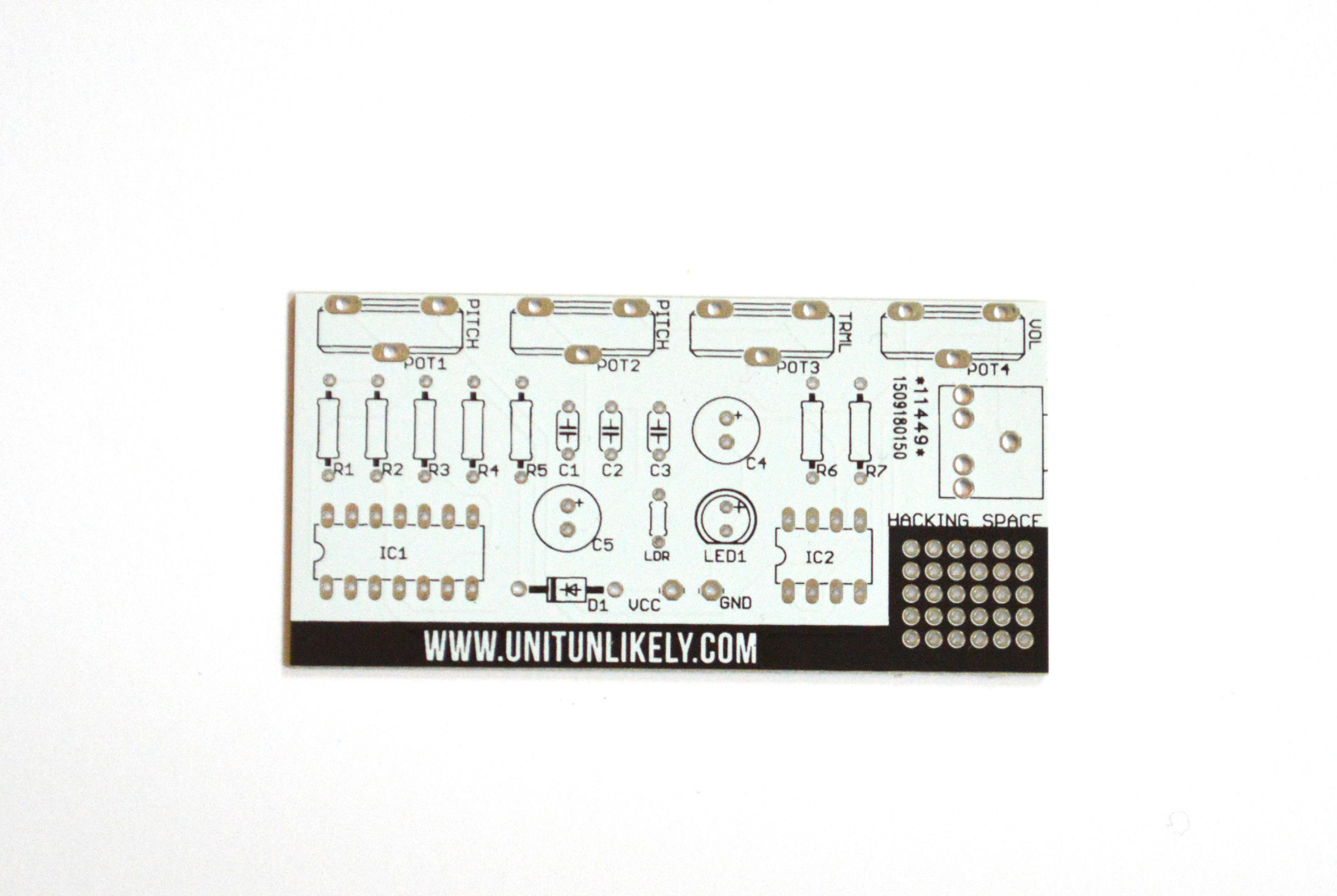 3 the pcb Dit plaatje heet een printplaat.