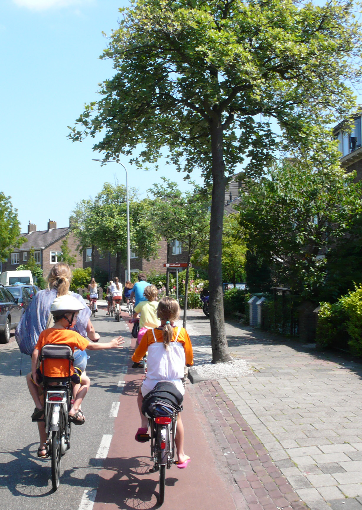 Een aantrekkelijke en veilige leefomgeving gaat niet alleen over de bijzondere locaties en plekken in het Hart van Holland maar vooral ook om aandacht te hebben voor de dagelijkse leefomgeving. 2.