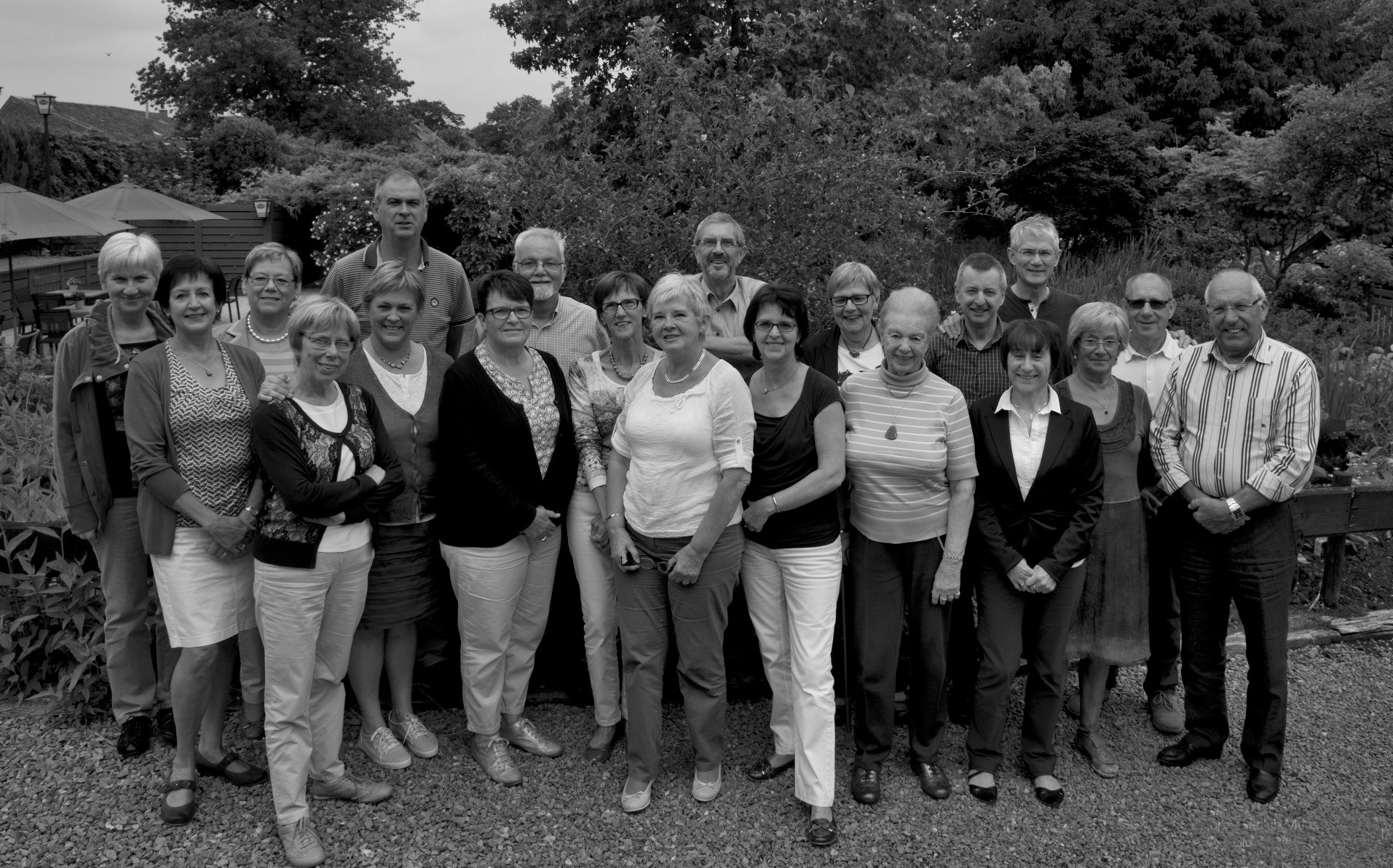 Ledendag Munster Bilzen - 24 juni 2015 De Munsterse scrabbleclub trok dit jaar voor haar ledendag naar Hostellerie De Cantarel in SintMartens-Voeren. De ideale plaats voor rust, natuur en lekker eten.