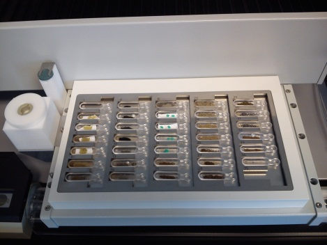 HOOFDSTUK 2 Beschrijving Combustion Ion Chromatography (CIC) Alle systemen hebben de mogelijkheid om zowel vaste stoffen als vloeistoffen te meten.