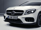 dubbele lamel in de AMG-grille in zilverchroom; warmtewerend, donkergetint glas