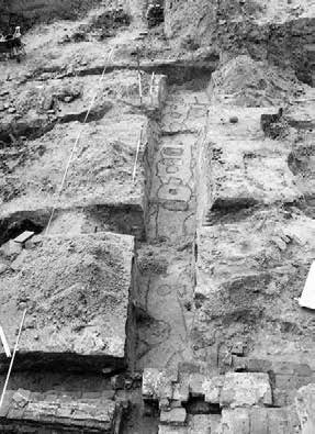 Het proces van archeologische monumentenzorg Herinrichting van de Keizers- en Stobbenwaarden zou verschillende bodemverstorende werkzaamheden met zich meebrengen, zoals graaf- en baggerwerk voor