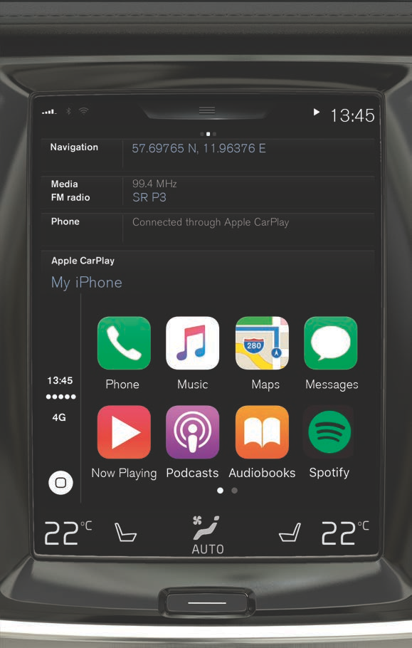 APPLE CARPLAY* Apple CarPlay biedt u de mogelijkheid om bepaalde apps van een iphone via de auto te bedienen om bijvoorbeeld muziek te spelen of podcasts te beluisteren.