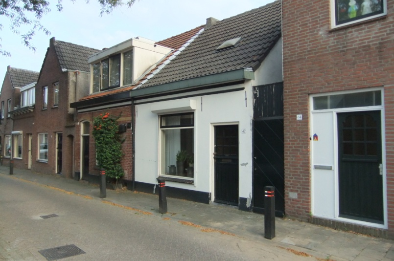 Witte huis: Akkerstraat 42 (Foto