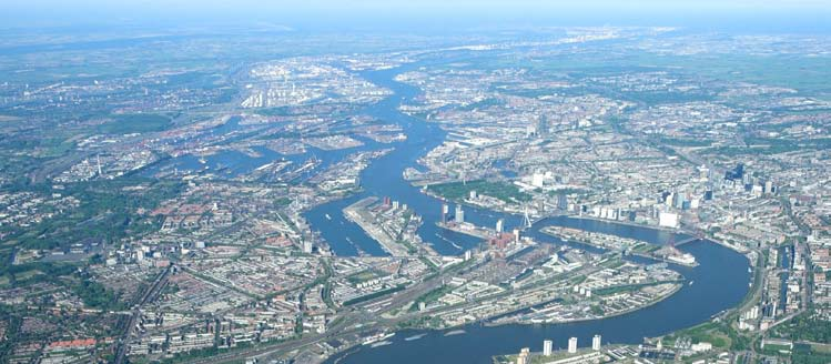 Structuurvisie deel 1 Positionering en perspectief 2. Positionering Dit hoofdstuk beschrijft de opgave waar de regio rotterdam voor staat (2.