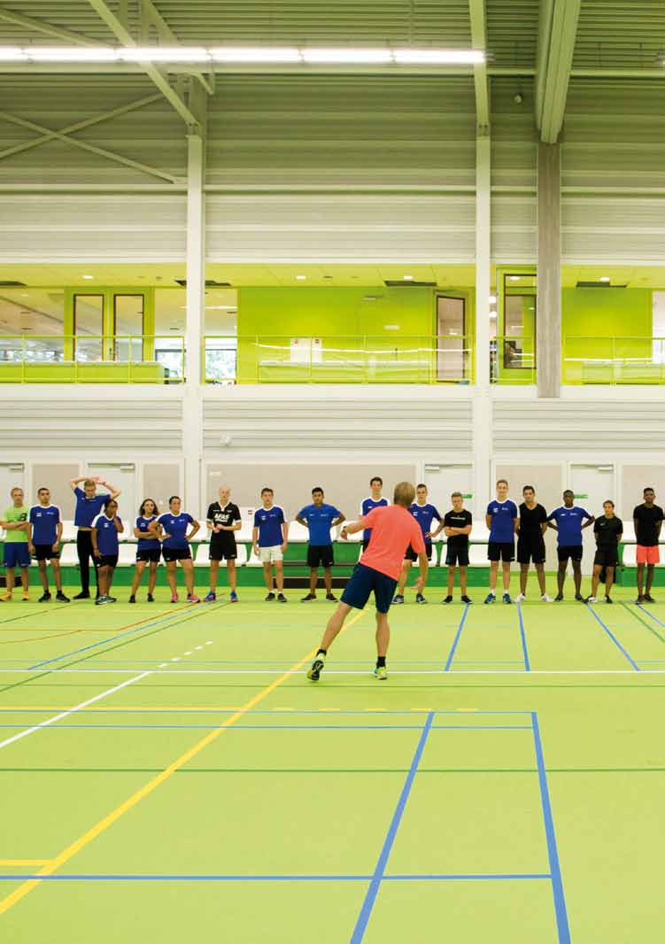 opleidingen_sport_bewegen Als medewerker sport en recreatie help je bij sportieve activiteiten. Jij weet mensen te motiveren om lekker mee te doen! _kijk voor uitgebreide opleidingsinformatie op www.