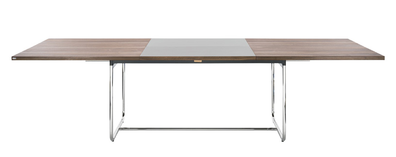 Compte tenu de leur forme épurée et d un vaste choix de finitions, les tables conviennent aussi bien pour les intérieurs privés que pour les salles de réunion.