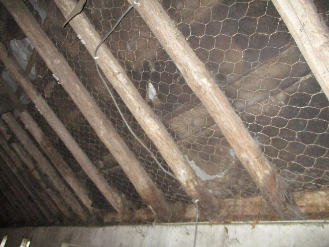 7.5 MM 5 Fotonummer(s) Foto 13 Omschrijving; toepassing en locatie Hoeveelheid Asbestvrij strook dakleer onder de golfplaten op het dak van de boerderijschuur. N.v.t. Soort asbest en hoeveelheid Niet aantoonbaar <0,1% Analysecertificaatnummer 17.