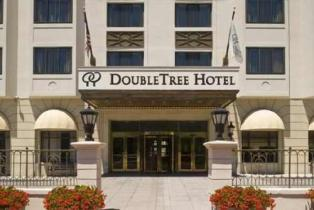 DoubleTree by Hilton Hotel Washington DC +++(+) Washington D.C. De keuze voor DoubleTree by Hilton Hotel Washington DC garandeert een comfortabel verblijf met uitstekende faciliteiten.