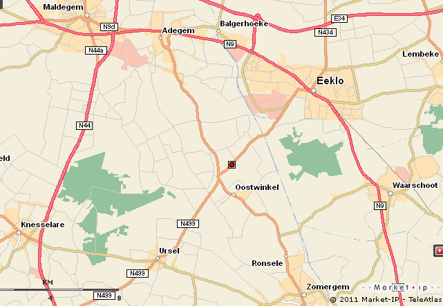 Ze bestaat uit 1 lot voor open bebouwing en 4 loten voor half-open bebouwing. De oriëntatie is noord-west.