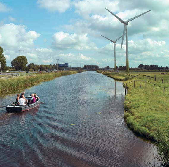 NEDERLAND WATERLAND Twee derde van ons drinkwater komt uit grondwater, agrariërs beregenen hun akkers met grondwater en de industrie gebruikt het als proces- of koelwater.