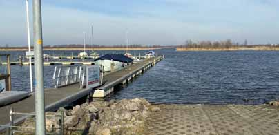 Almere, een stad met een zeer modern stadshart en alle voorzieningen die behoren bij een stad van deze omvang.